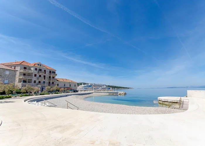 Brane Постира