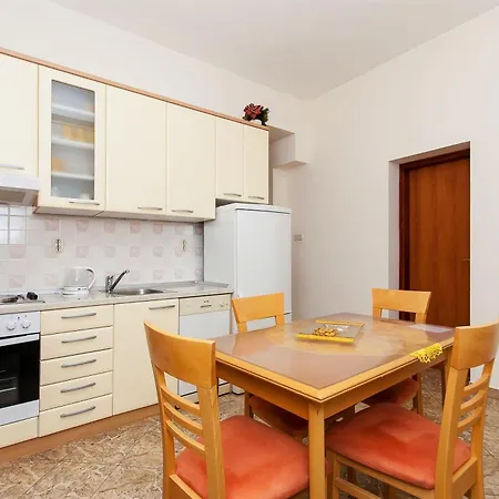 Brane Lejlighed Postira